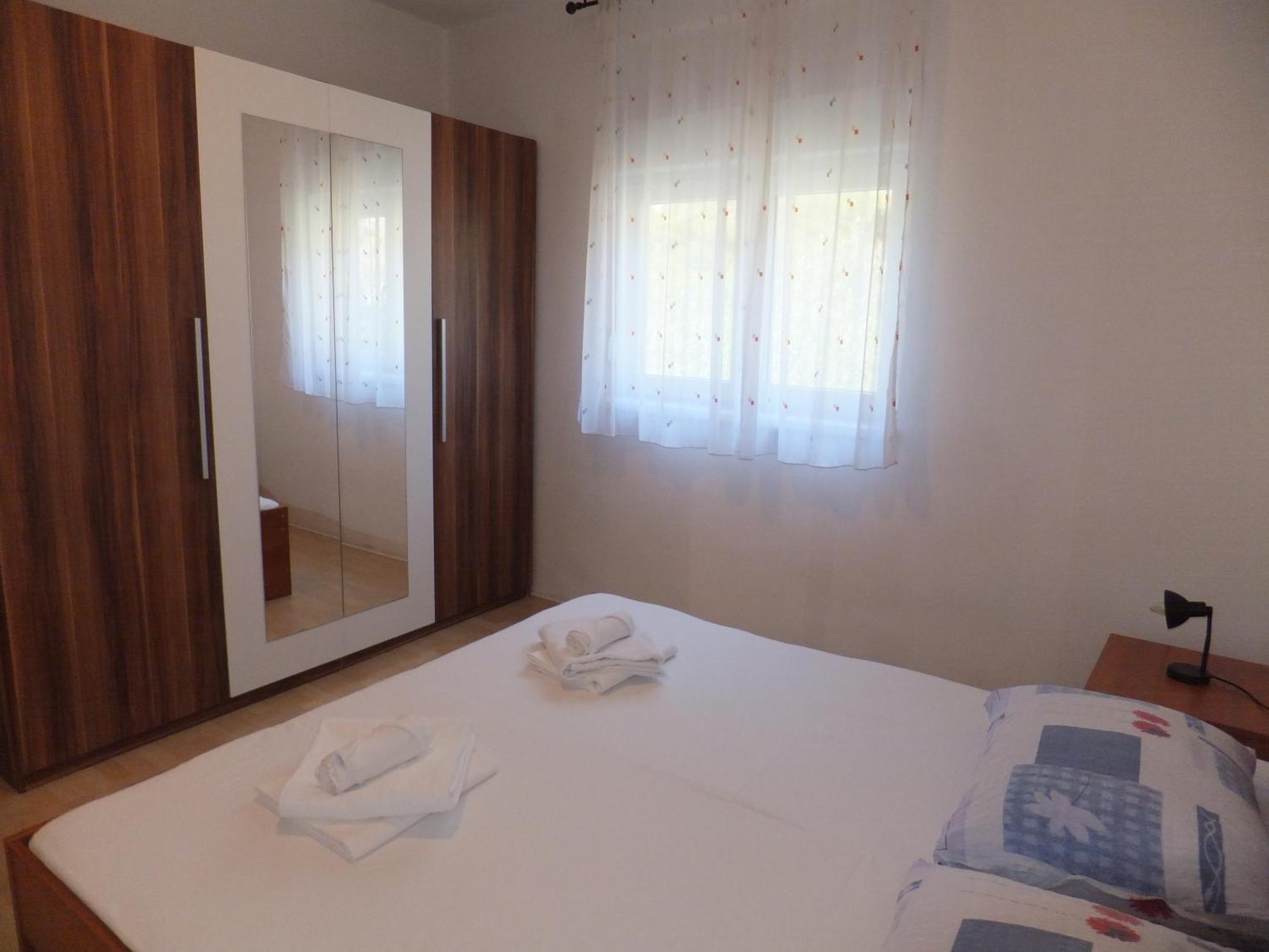 Apartments Justic Supetarska Draga Rum bild
